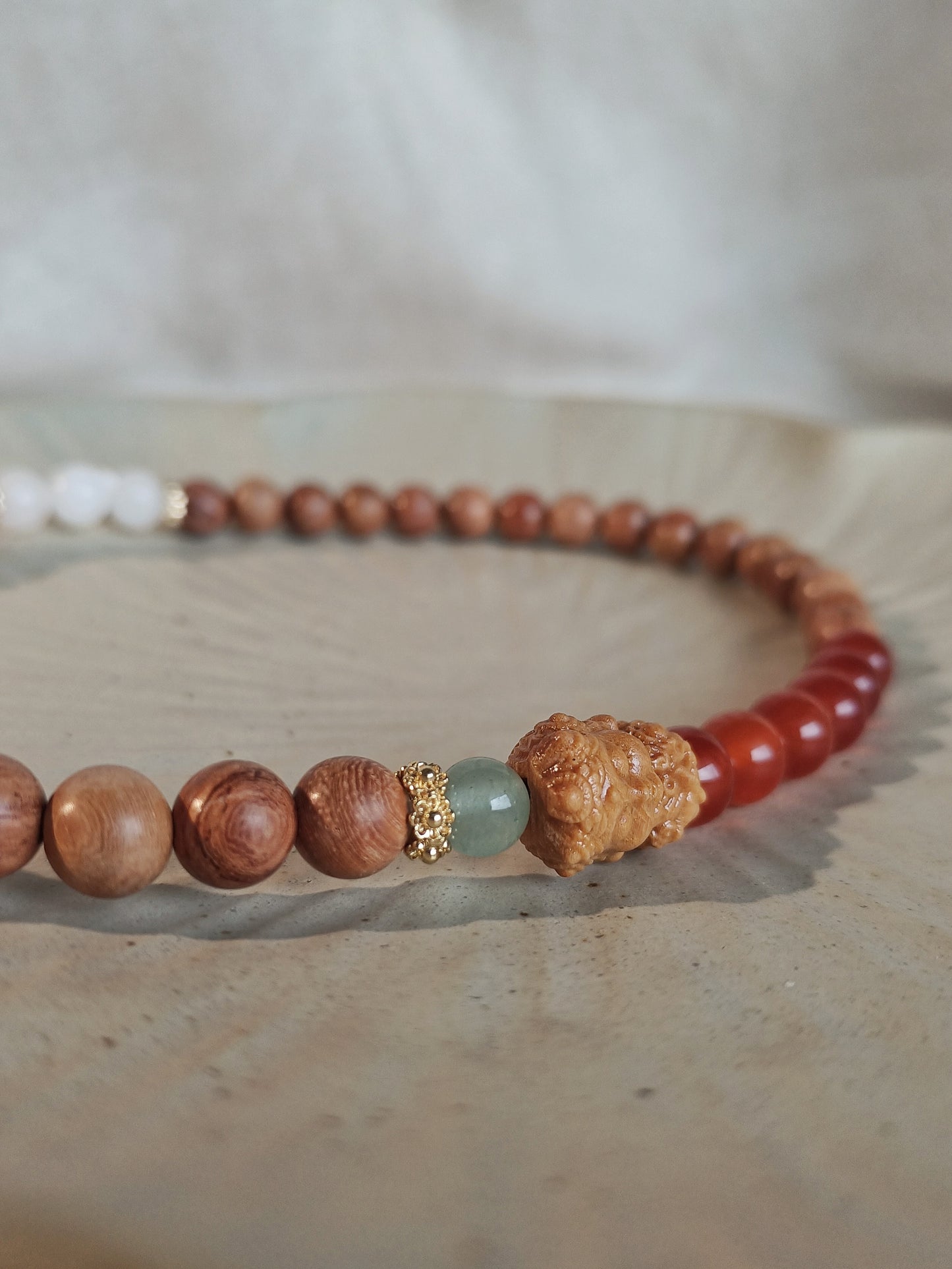 Double-Strand Agate & Sandalwood Tara Bracelet – Modern Chinese Elegance