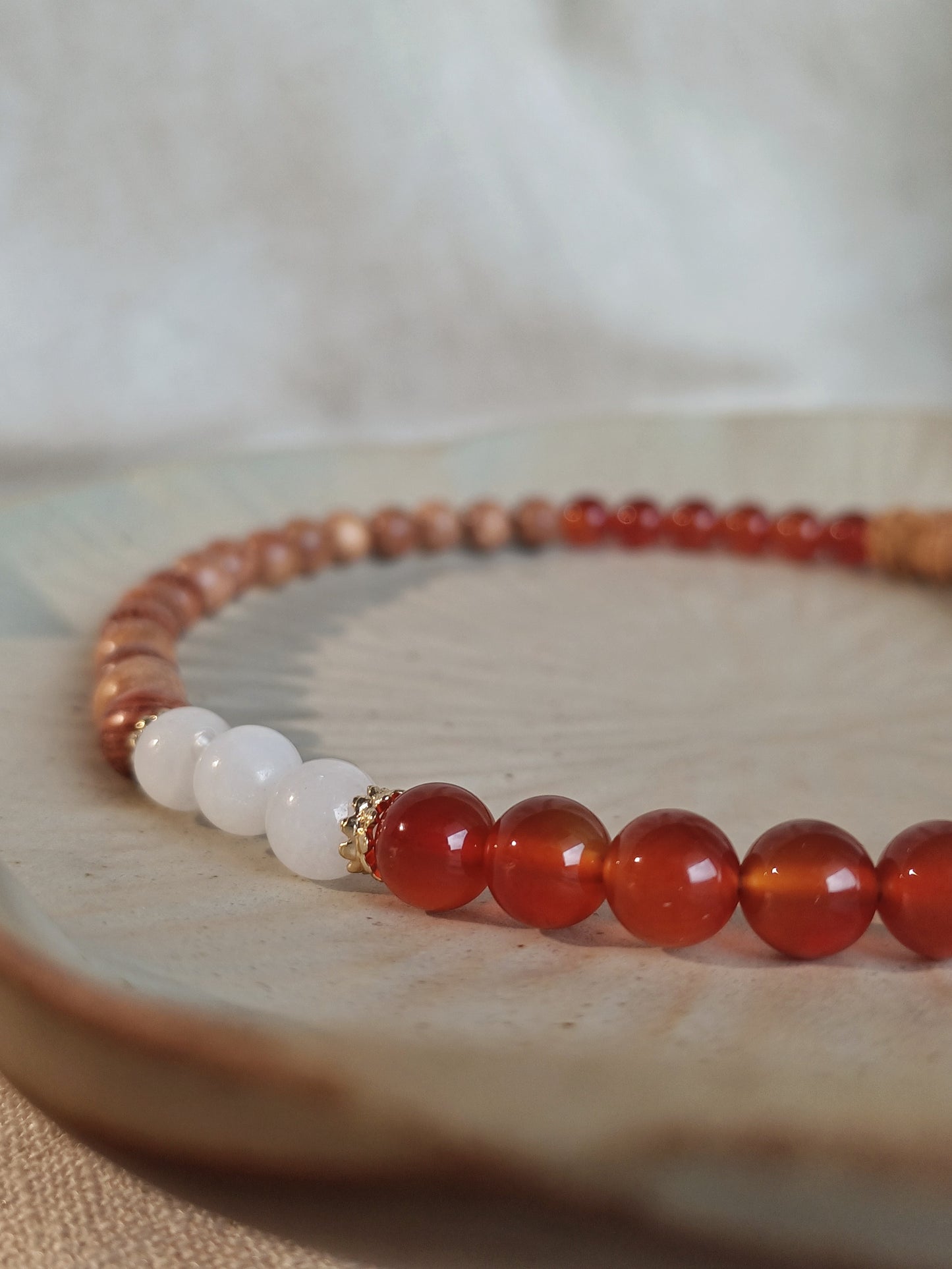 Double-Strand Agate & Sandalwood Tara Bracelet – Modern Chinese Elegance